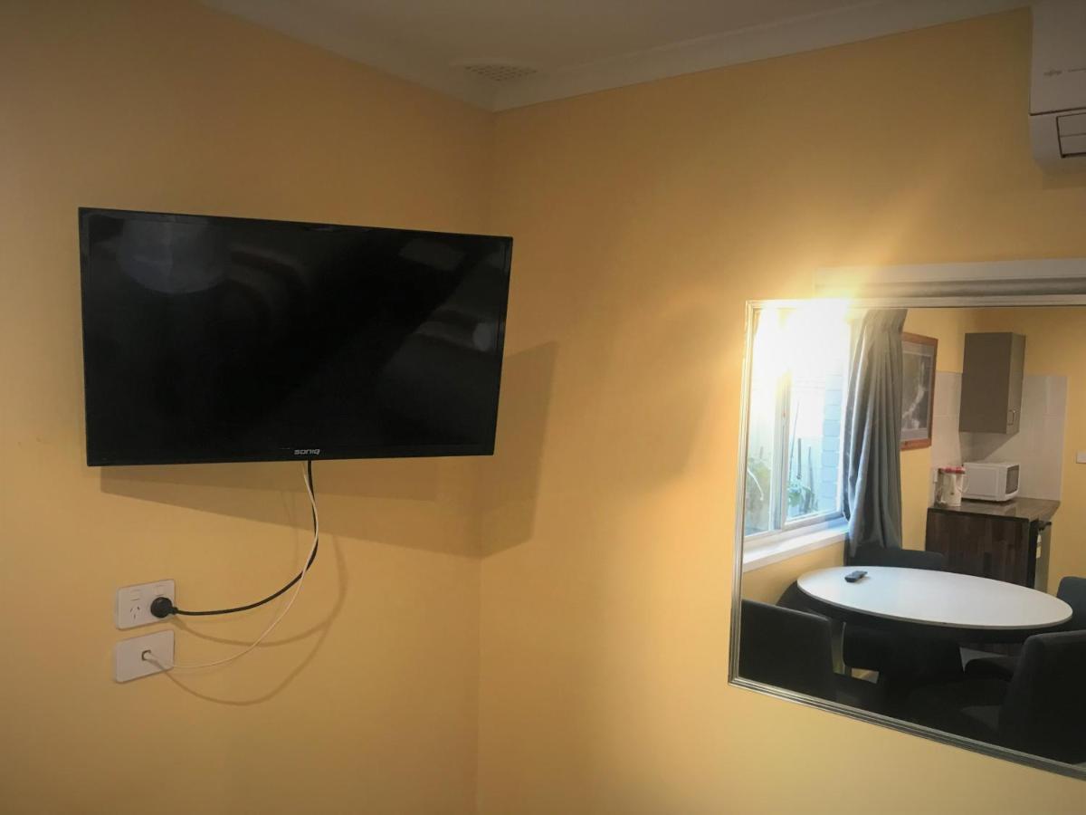 Toukley Motor Inn Extérieur photo